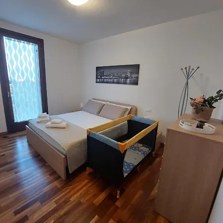 Gelsy House Apartmán *